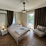 Tatil Evi House Side