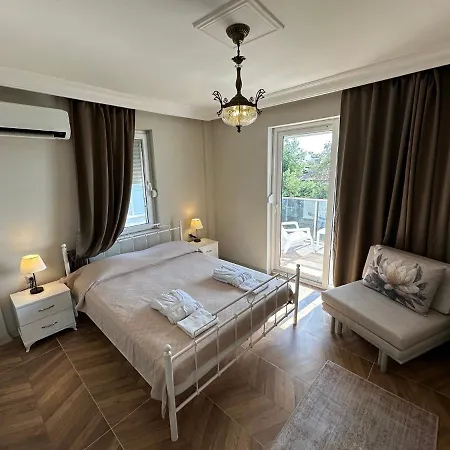 Holiday home House Side